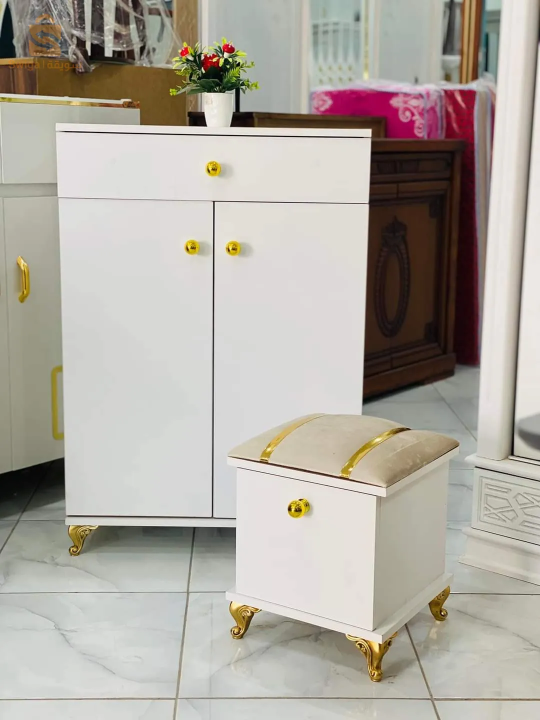 ✔️ كل ما يخص تجهيز المنازل من اثاث و ابواب و نوافذ و بلاكارات. 
من الورشة الى الزبون مباشرة.
