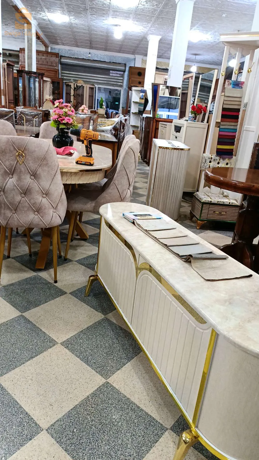 المحلات التجارية بولاية سكيكدة بلدية بن عزوز قرية بومعيزة طريق الوطني رقم 44