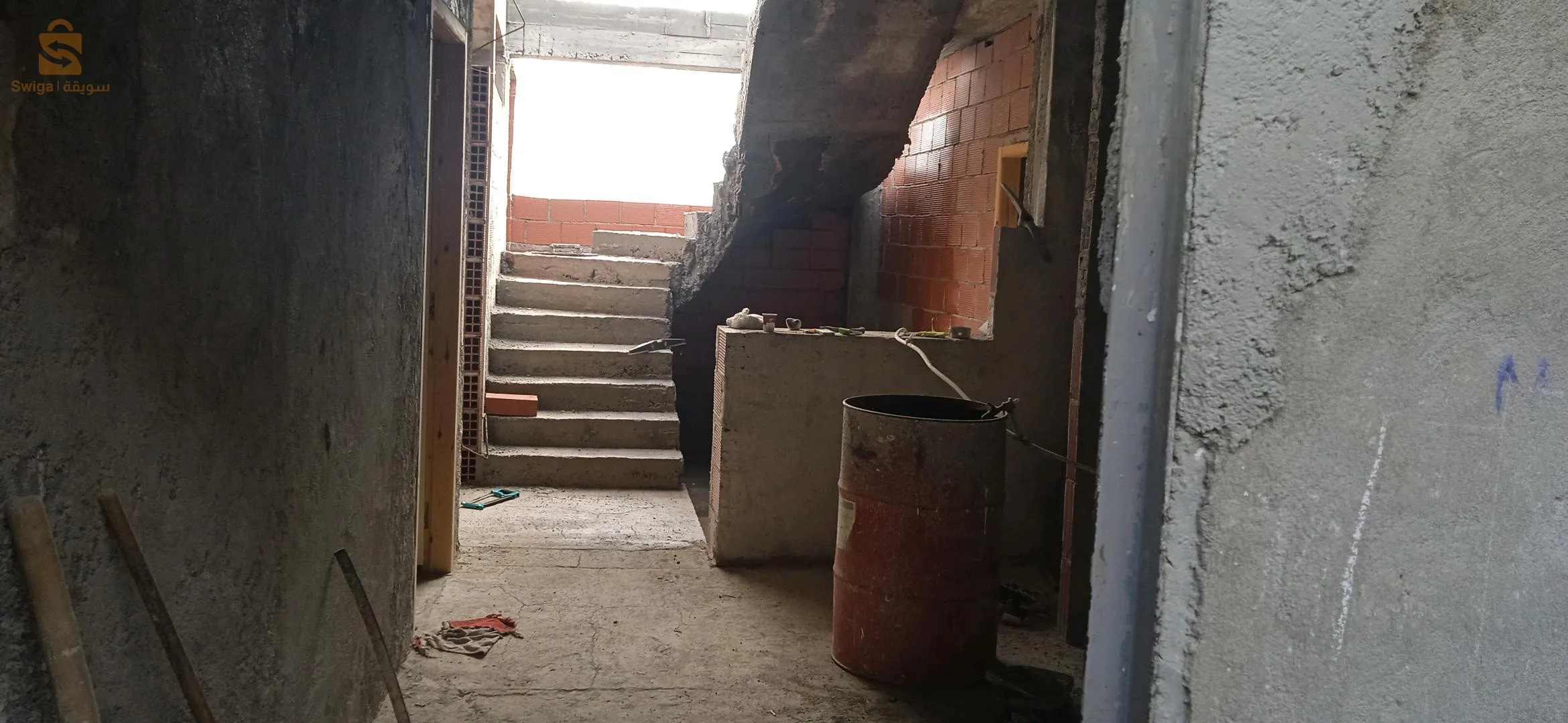 منزل نصف منتهي الاشغال عقد عرفي مدفوع للتسوية