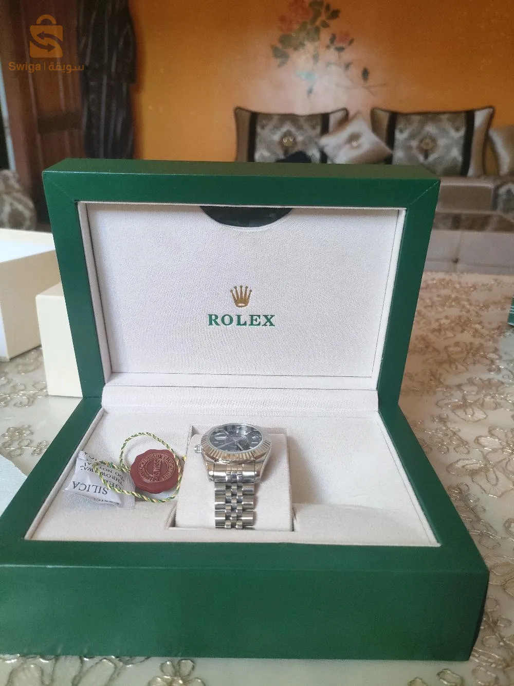 رولكس في حالة جيدة