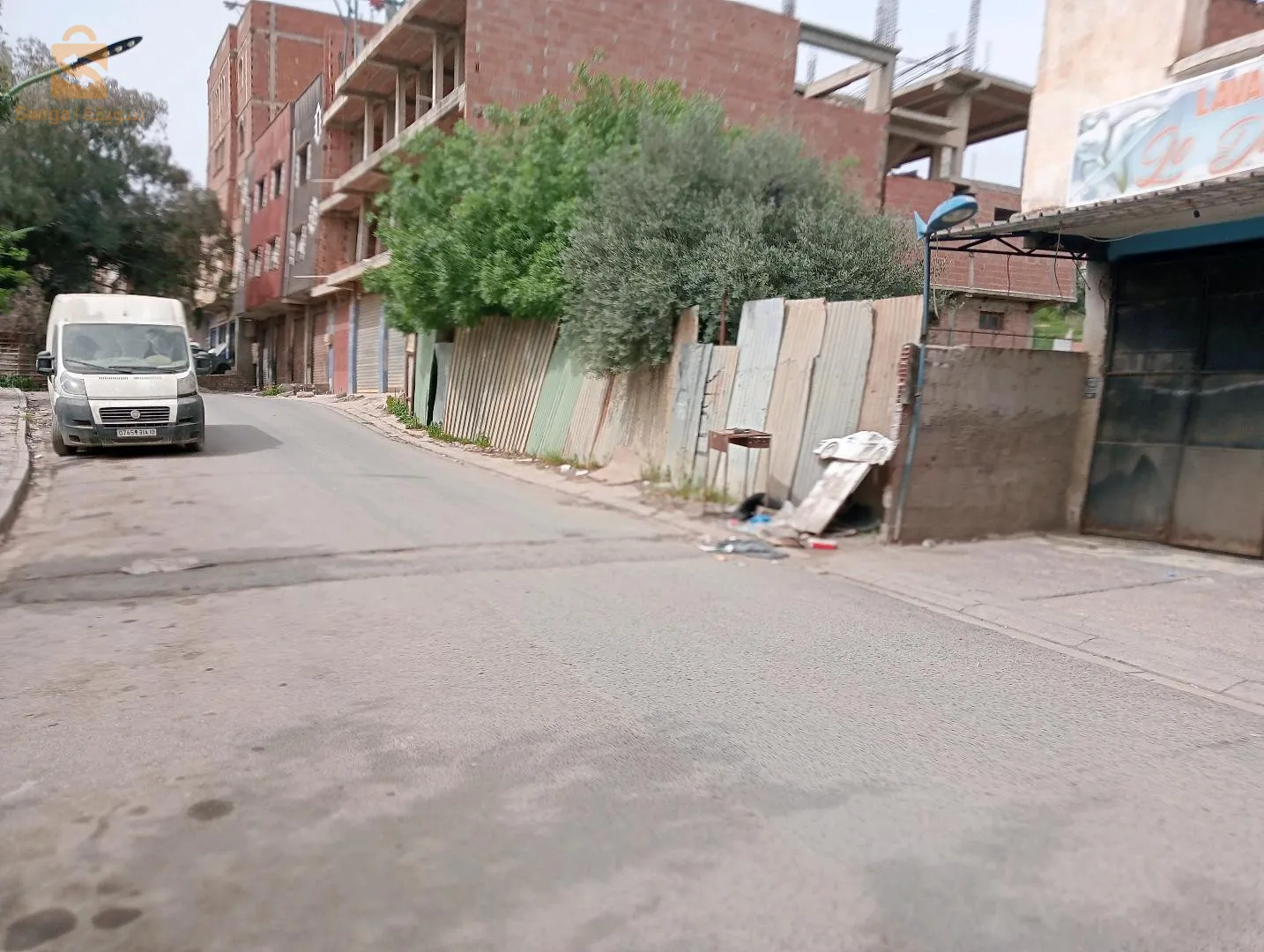 قطعة ارض للبيع بتيزي البير الاخضرية مقابل عمارات سيدي فودي