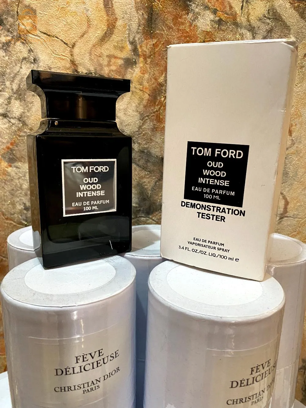 عطور رجال ونساء متوفرة