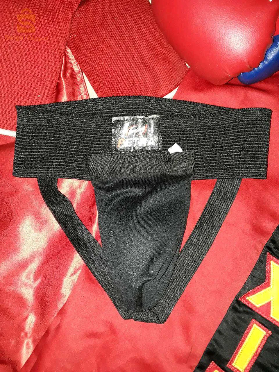 مستلزمات الاطفال ما بين 14و17  سنة 
kickboxing