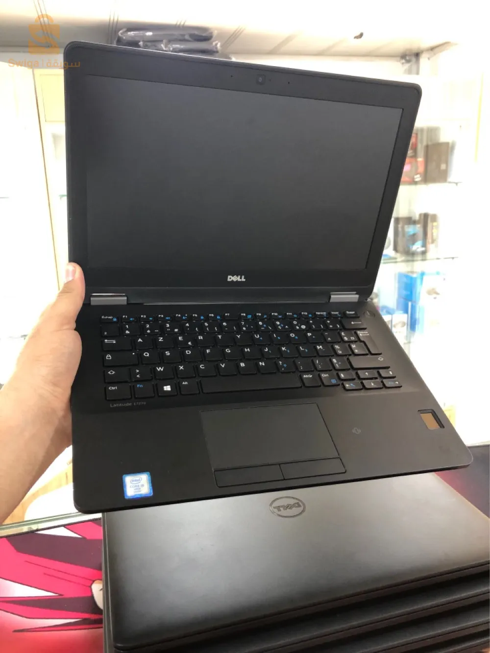 💻DELL LATITUDE E7270💻..GPU  : INTEL CORE I5 6 em..RAM : DDR4. 8GB ..DISQUE DUR : 256 GB SSD💽..ECRAN : 14” FULL HD 🖥️..CART GRAFIQUE : INTEL HD💾..SYSTEM WINDOWS 10 PRO ..CLAVIER AZERTY ⌨️..BATTERY 3,5/4 HRS 🔋..GARANTIE 3 MOIS AVEC LA FACTEUR 🧾  ………PRIX 36000.00 DA……….