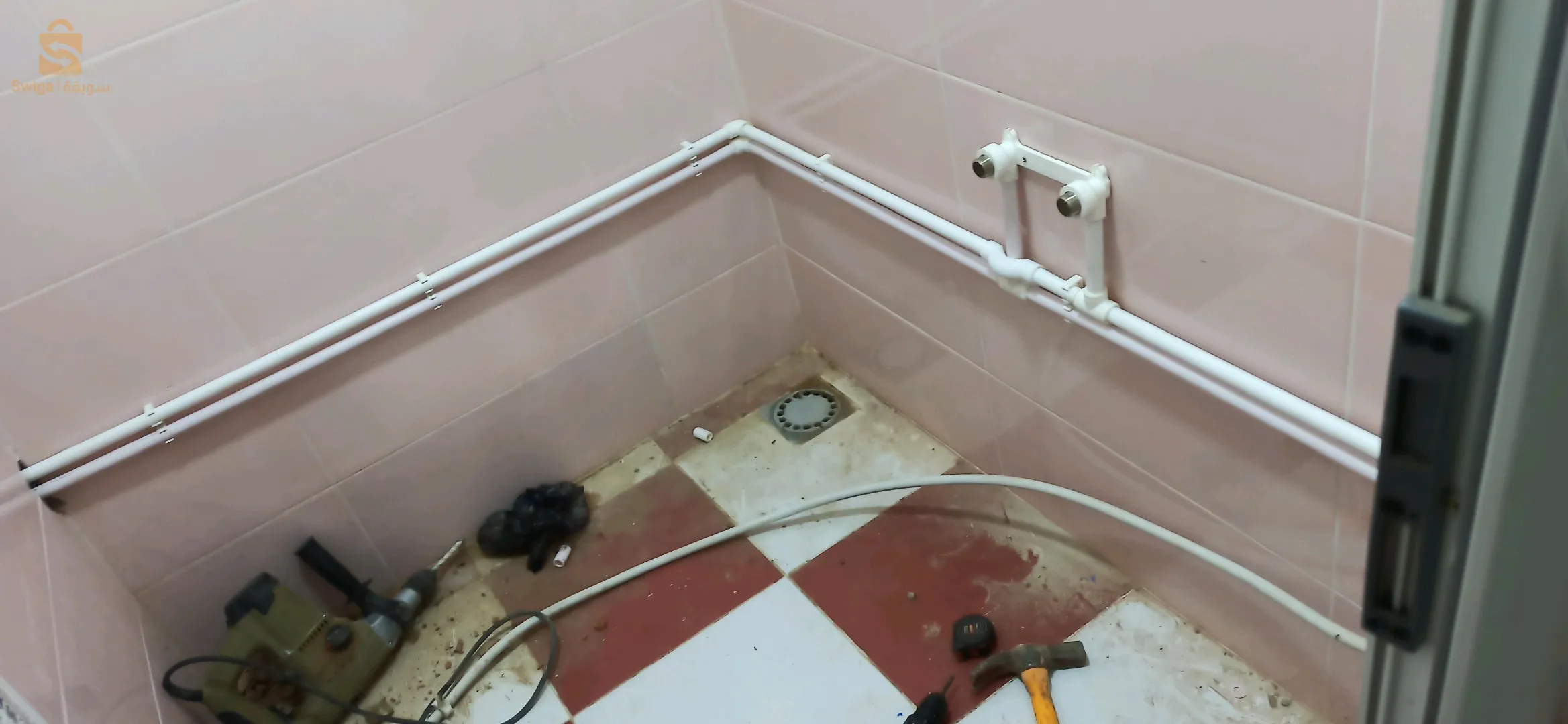 عمل تحت جميع الضروف خبر و أداء