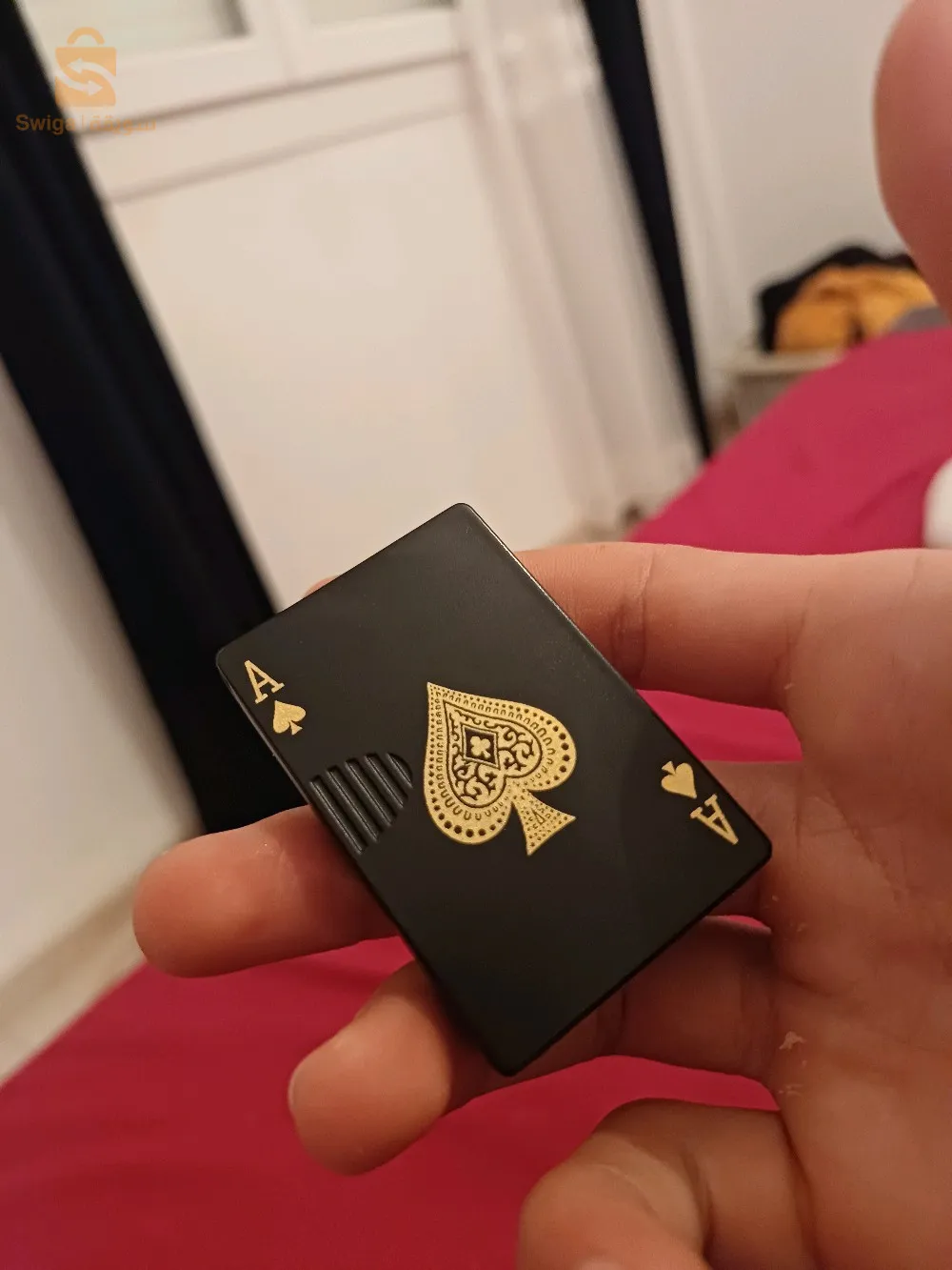 ولاعة البوكير الفخمة