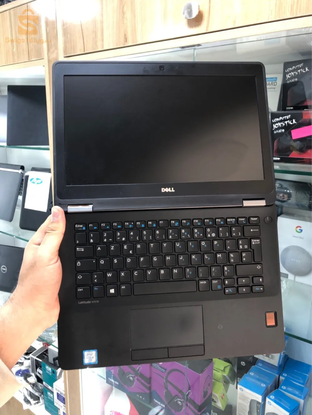💻DELL LATITUDE E7270💻..GPU  : INTEL CORE I5 6 em..RAM : DDR4. 8GB ..DISQUE DUR : 256 GB SSD💽..ECRAN : 14” FULL HD 🖥️..CART GRAFIQUE : INTEL HD💾..SYSTEM WINDOWS 10 PRO ..CLAVIER AZERTY ⌨️..BATTERY 3,5/4 HRS 🔋..GARANTIE 3 MOIS AVEC LA FACTEUR 🧾  ………PRIX 36000.00 DA……….