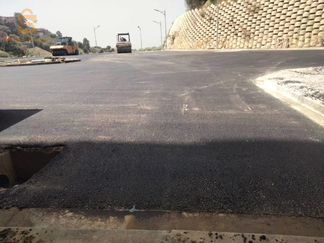 أمام محطت الحافلات الدويرة