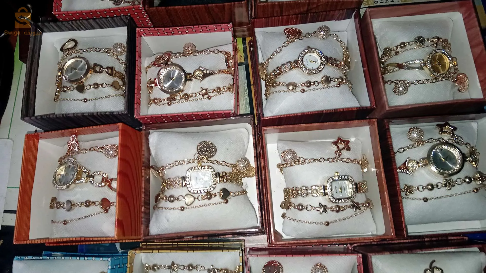 كوفري جميل ساعه براسلي و قورمات و علبه