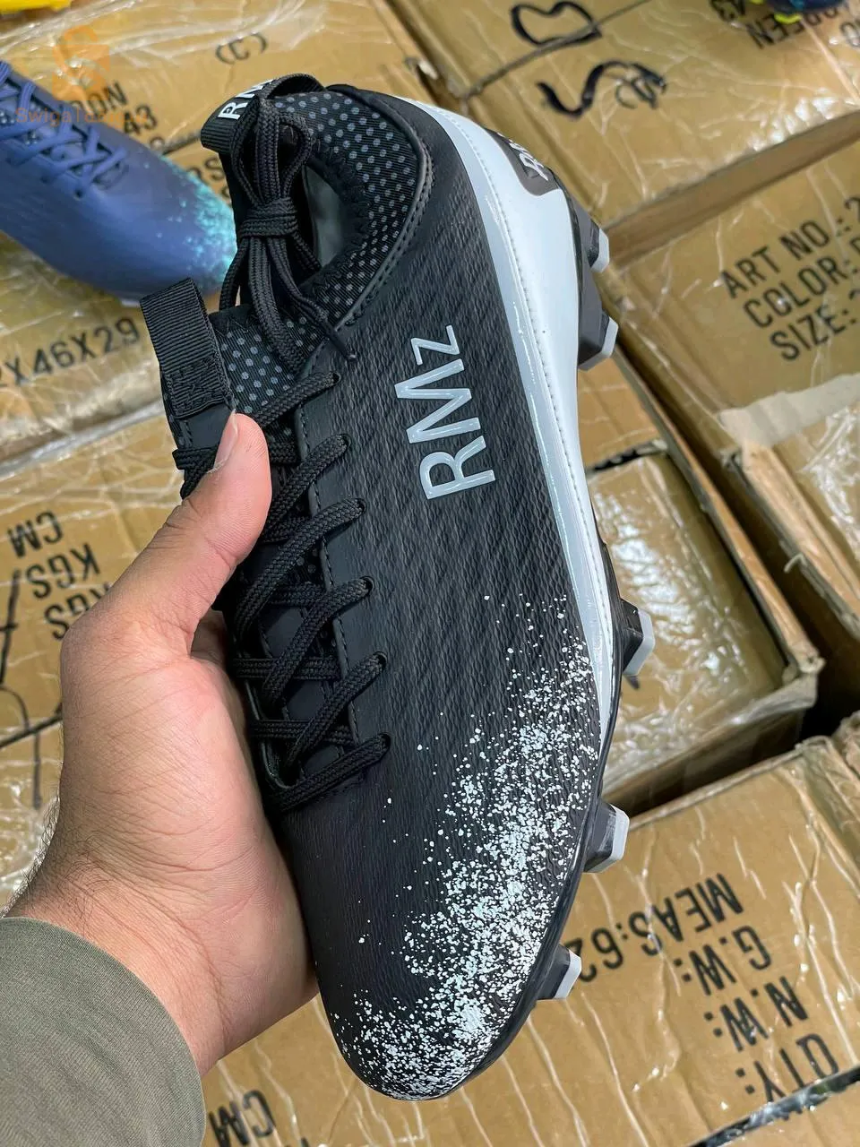 حذاء رياضي crampons RMz Nv model 2