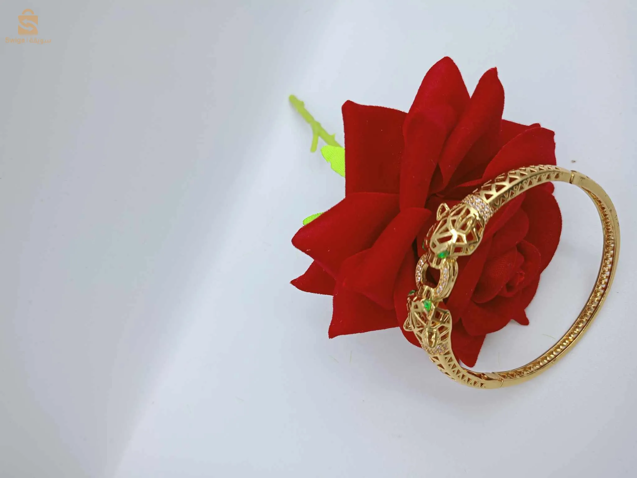 Women's and men's accessories