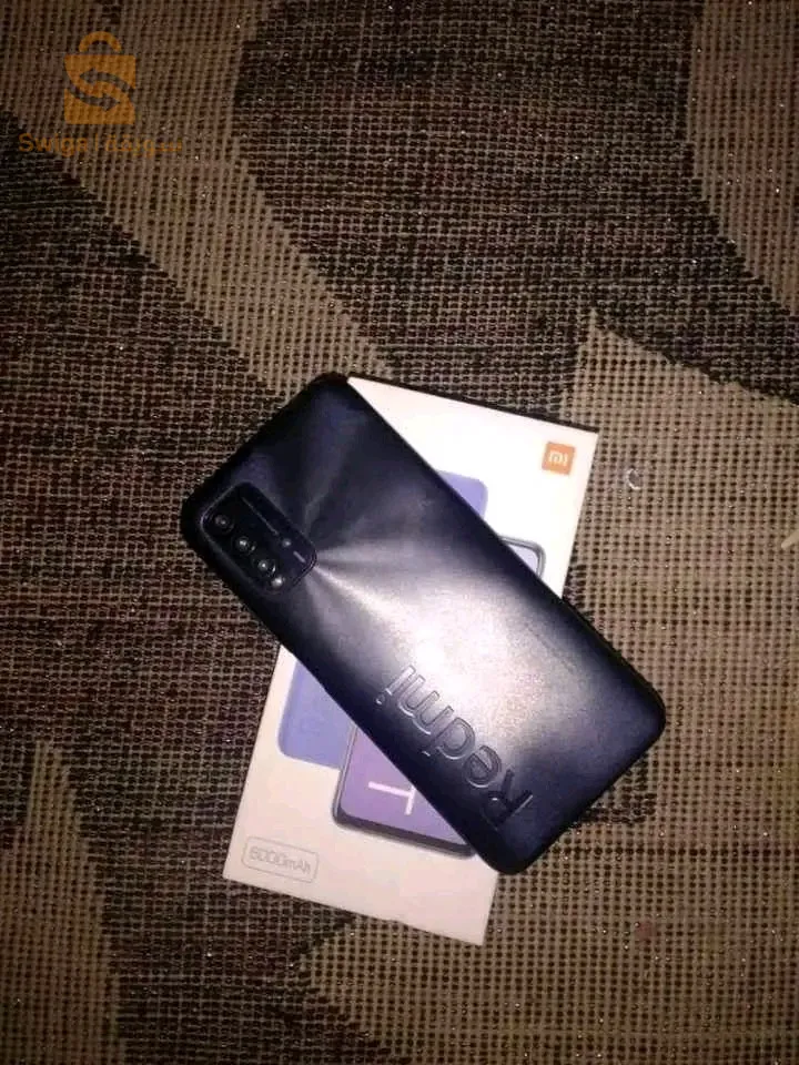 Xiaomi Redmi 9T
المعالج: ثماني النواة Snapdragon 662 تكنولوجيا 11 نانو
التخزين / الرام: 64 جيجا بايت مع 4 جيجا رام
الكاميرا: خلفية رباعية 48+8+2+2 م.ب. / امامية 8 م.ب.
نظام التشغيل: اندرويد 12
الشاشة: 6.53 بوصة بدقة FHD+ بها نوتش صغير
البطارية: 6000 مللي أمبير
18 واط شحن سريع
نظام التشغيل: اندرويد 12
معاه كامل قشو #المكان #الادريسية التوصيل مكانش