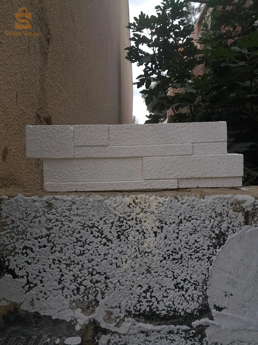 بيع قوالب الحجر الصناعي مستعملة شهر فقط . وبيع الحجر الصناعي . جبس +إسمنت . كمية محدودة