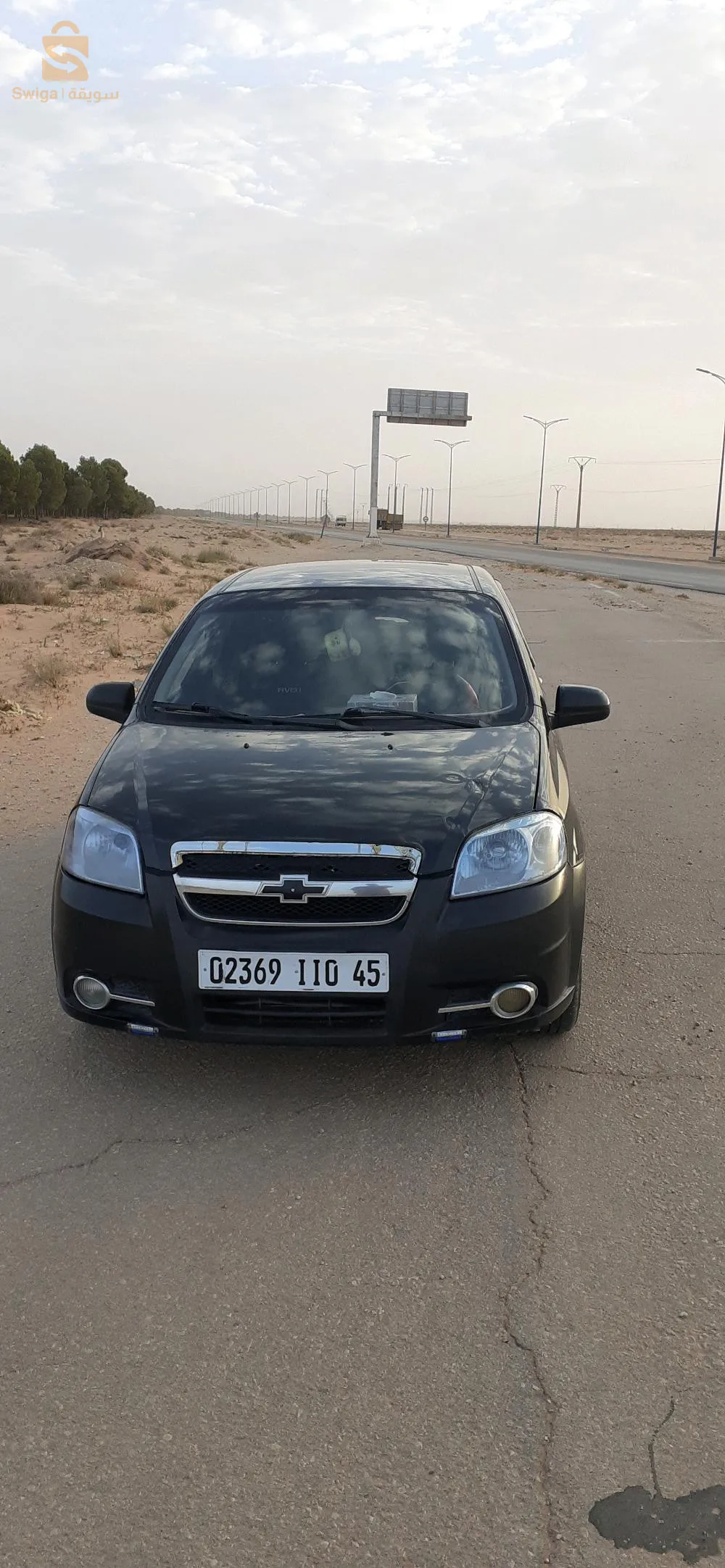 سيارة افيو 2010