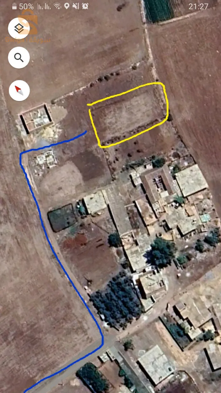 قطعة ارض للبيع في الشياع مساحتها 5 ارات و نصف،  في الحشم بلدية عين السلطان خميس مليانة قريبة من كل المرافق تتوفر على الكهرباء و الماء و شبكة الصرف الصحي...0697031130