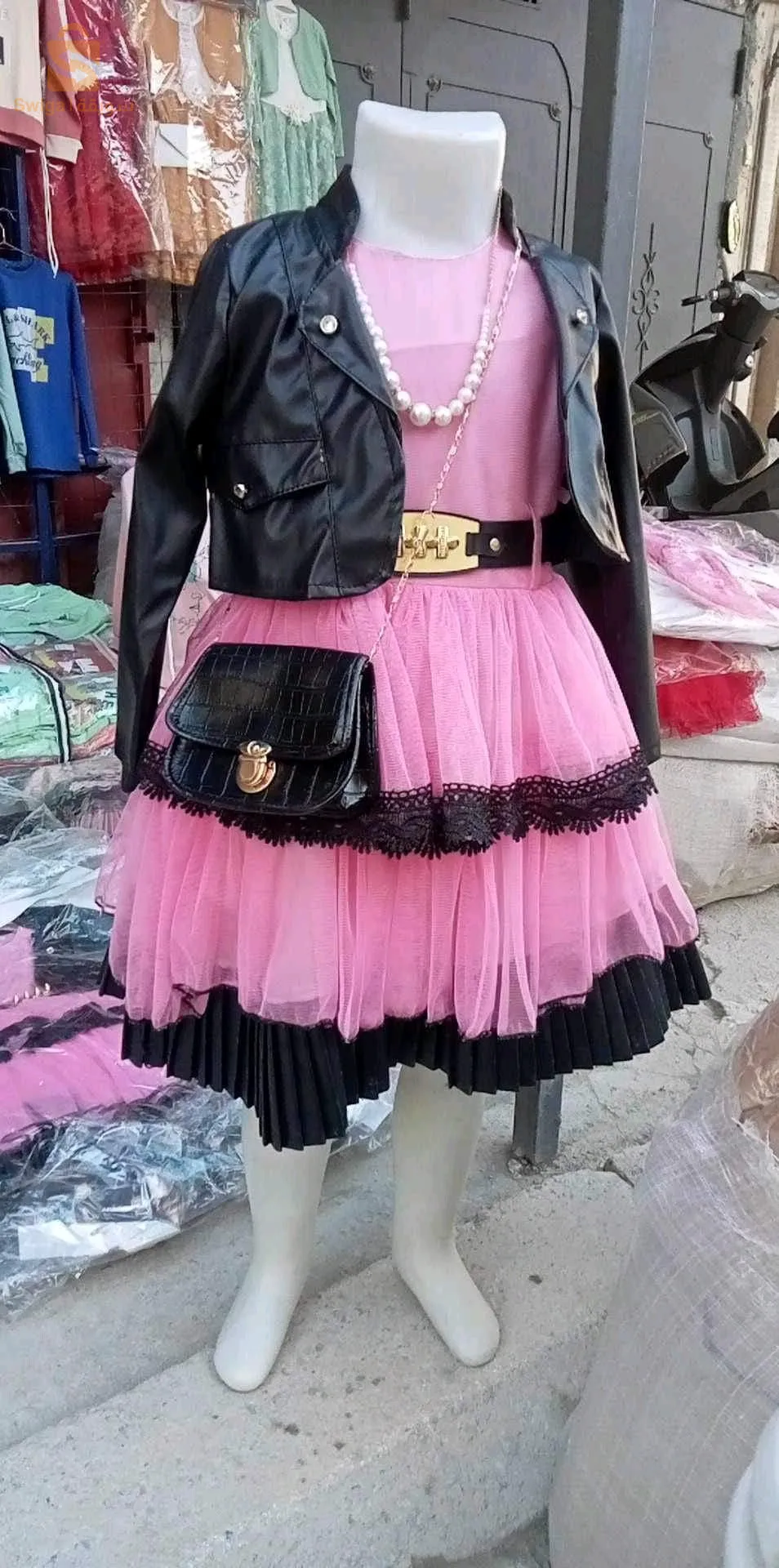 عين فكرون
