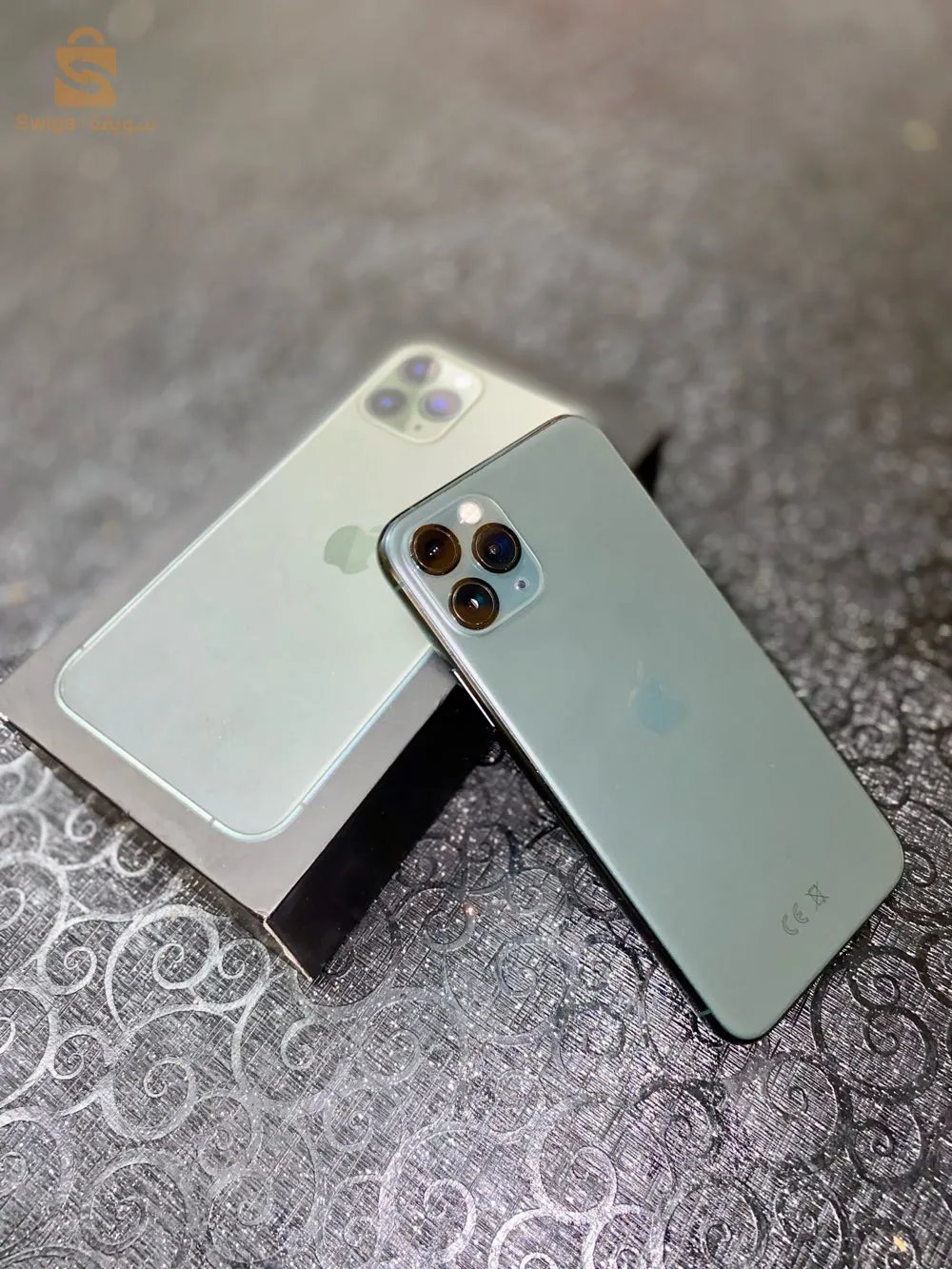 iphone 11 pro avec sa boit