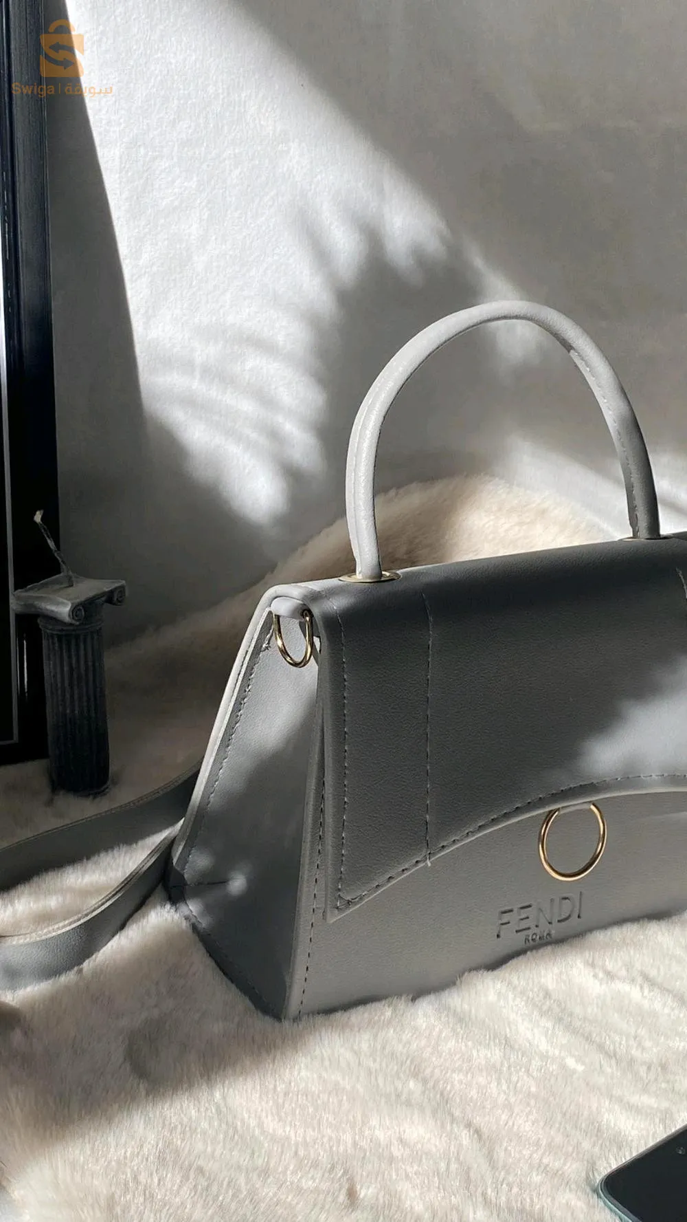 "اجعلي كل يوم أنيقًا: حقائب نسائية عصرية متوفرة الآن بألوان وتصاميم مميزة"