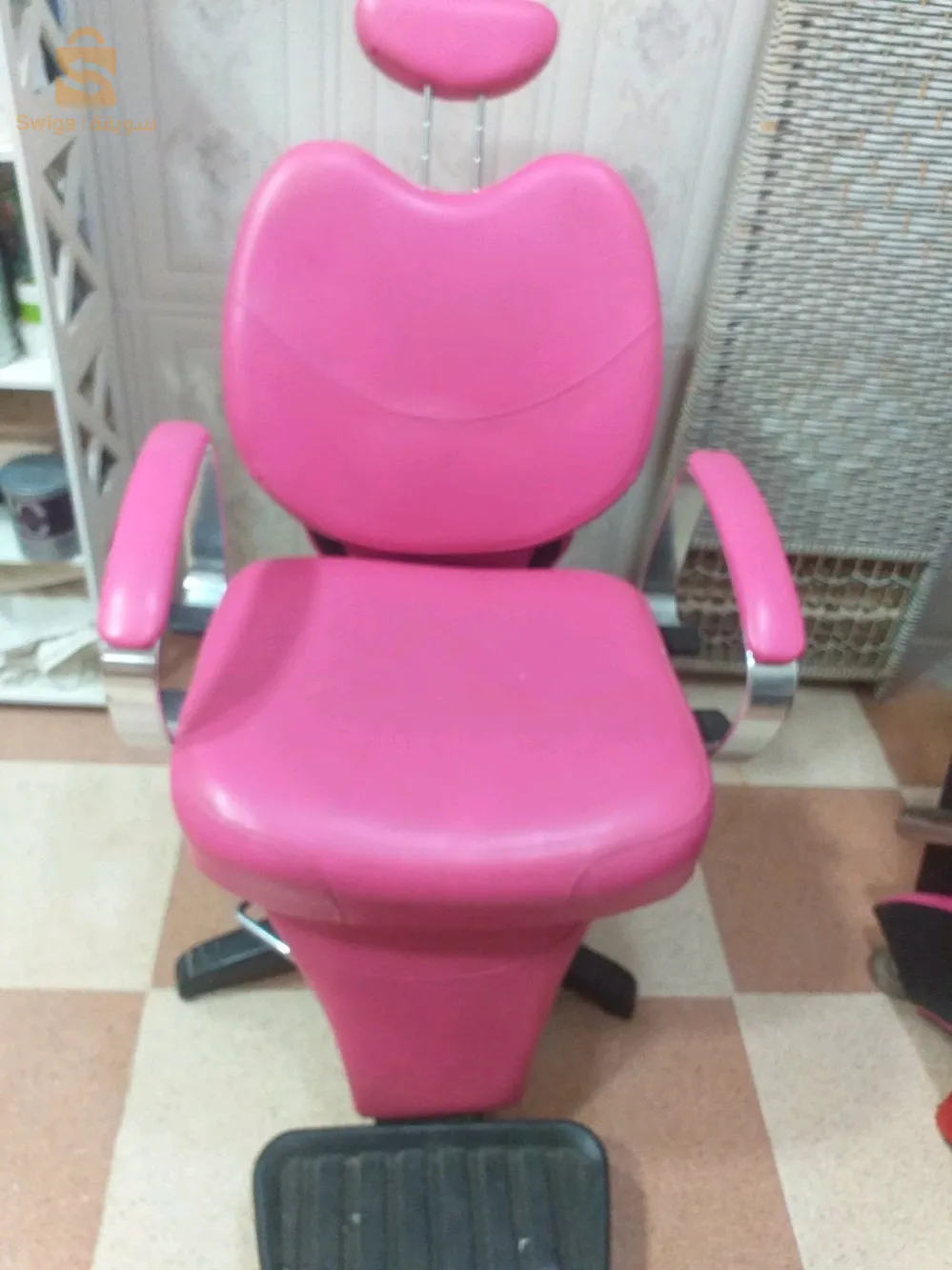 Je met en vente matériel d’un salon de coiffure état neuf et bon prix pr plus de renseignements contactez nous