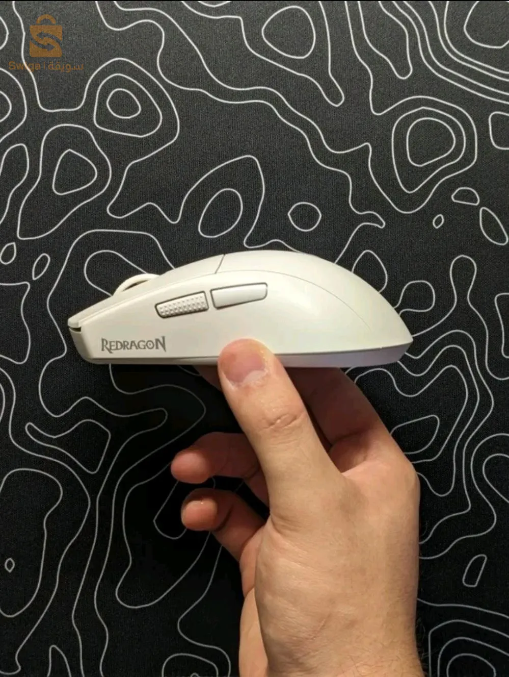 Redragon G49 Wireless gaming mouse 

جديد غير مستعمل 

الرقاقة: Nordic Master Chip
المُستقبل: 1000 هرتز 
المفتاح: هوانو بينك 80 مليون كليك 
المستشعر: بيكسارت 3311
الأبعاد: 120.8 مم × 64.3 مم × 37.9 مم
الدقة: 12000 DPI
الوزن: 49 جرام
وضع الربط: بلوتوث / 2.4 جيجاهرتز / سلكي
سعة البطارية: 400 مللي أمبير
الميزات:

تم تصميمها بعناية للاعبي رياضة الرياضات الإلكترونية.
خفيفة الوزن للغاية بوزن 49 جرام.
مدعومة بتقنية Lightspeed لأداء سريع وموثوق 
ا