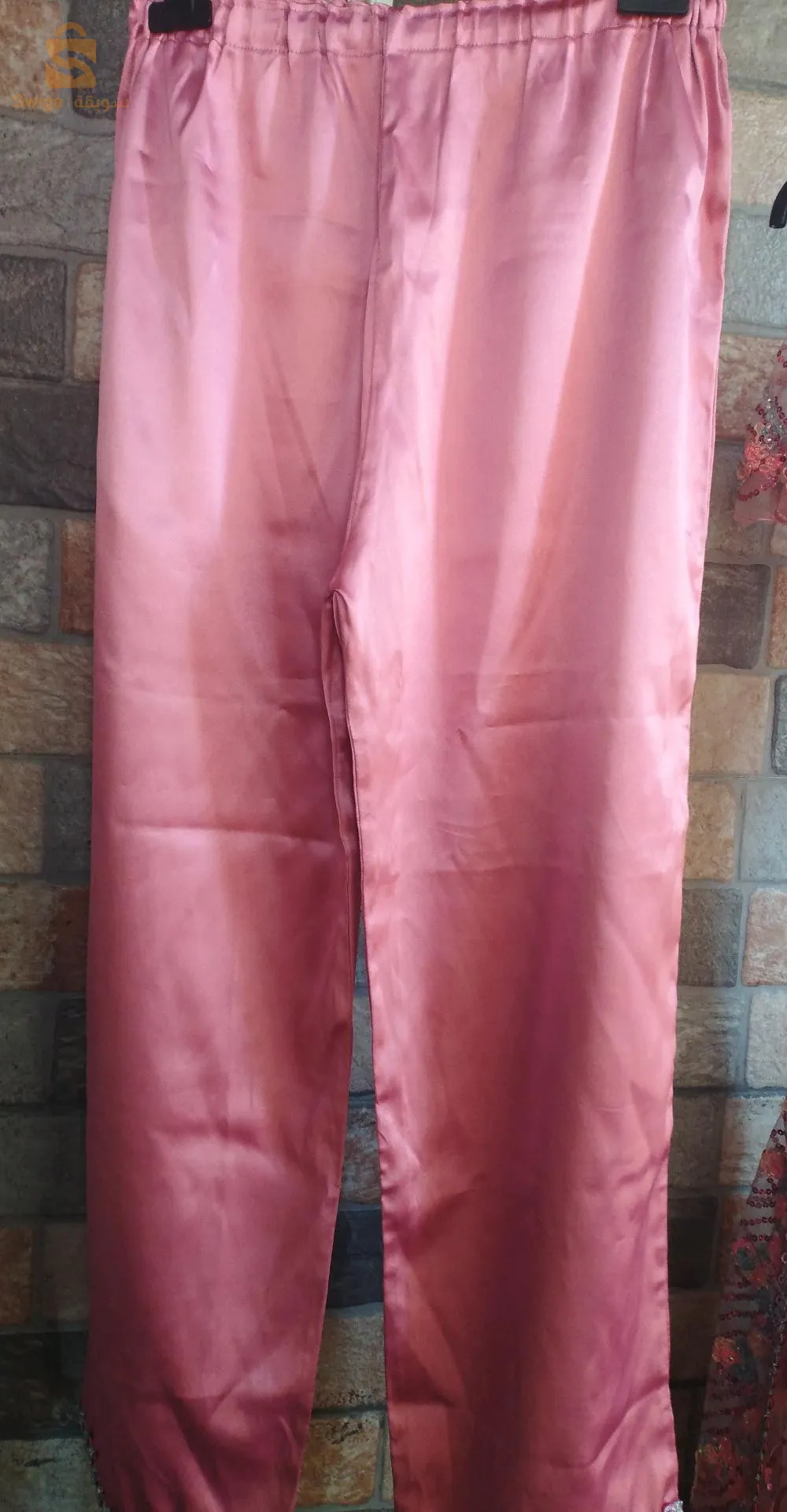 لبسة نايلية