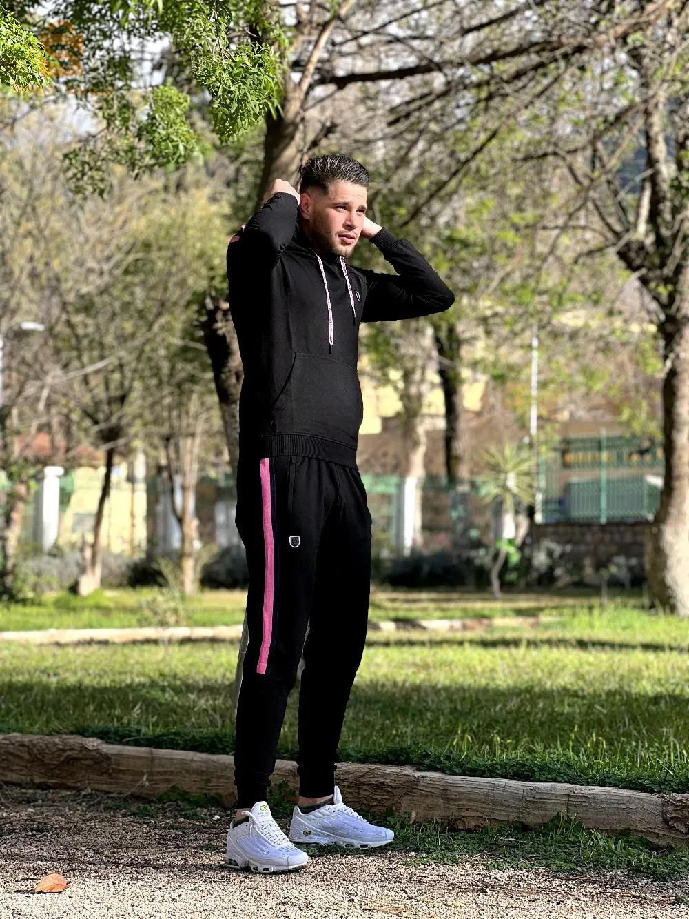 ءدان بارك 4500 دينار
فوت كورنر 4500 دينار 
كاين لطاي
مرحبا بالجميع🙏