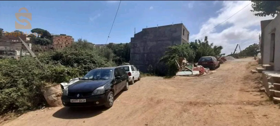 قطعة ارض ذات طابع سكني في بوزريعة بمساحة 210 م²