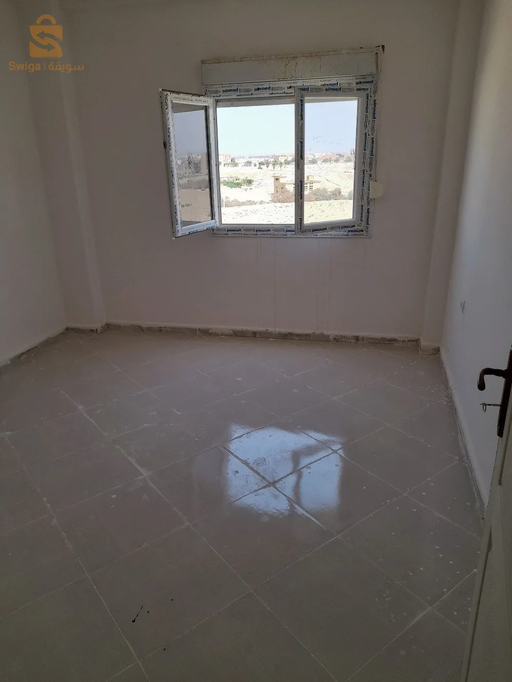 location f3 6 eme étage avec ascenseur se situe au cité 60+20 logements lpa sn métal bendaoued relizane