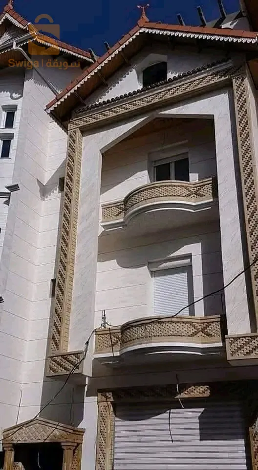 تزين واجهات المنازل بالحجر