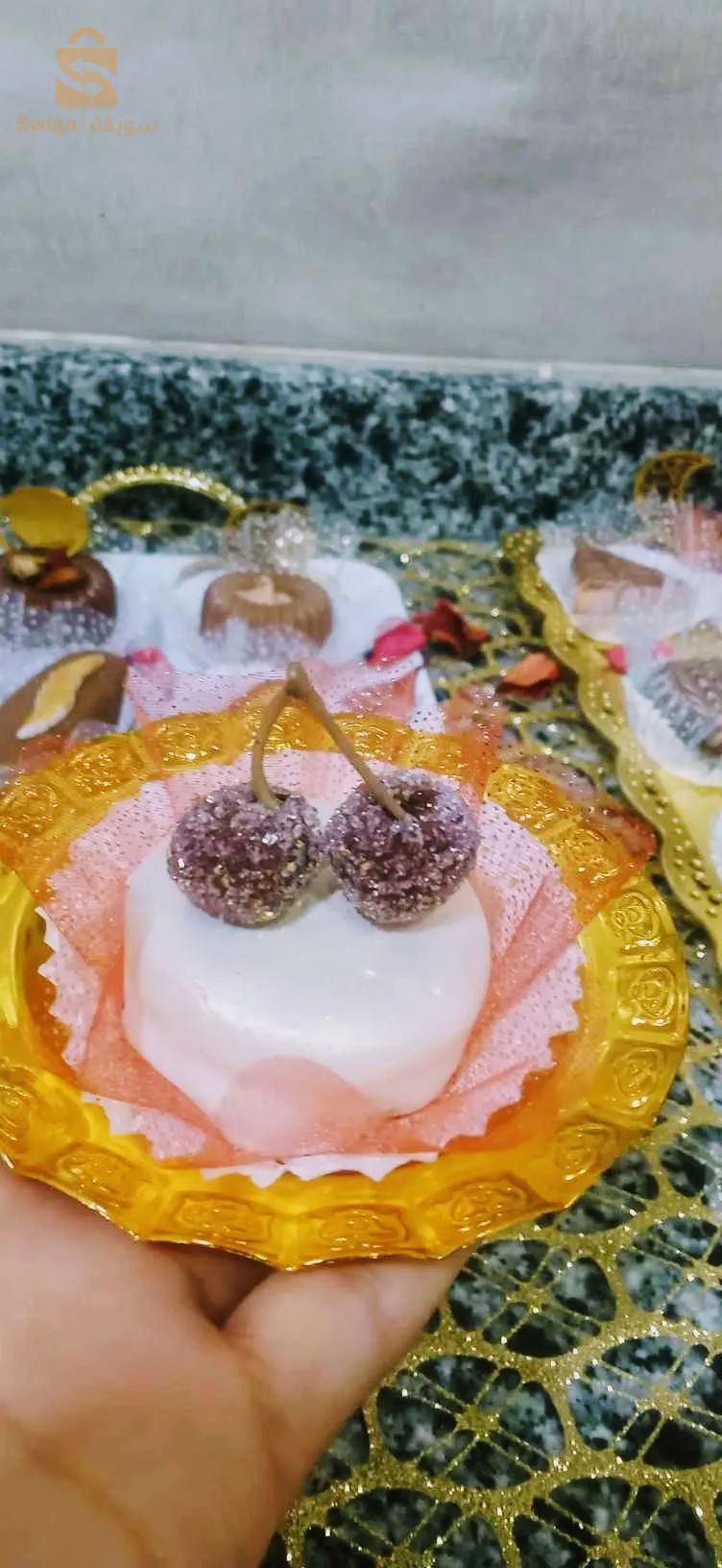 حلويات عصرية مختلفة باسعار مغريه