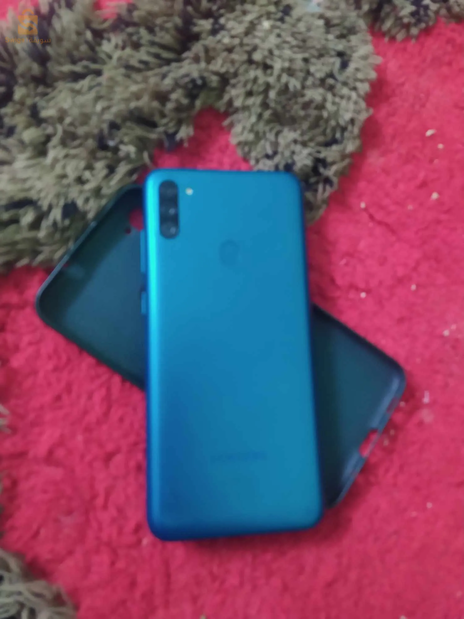 هاتف في حالة جيدة