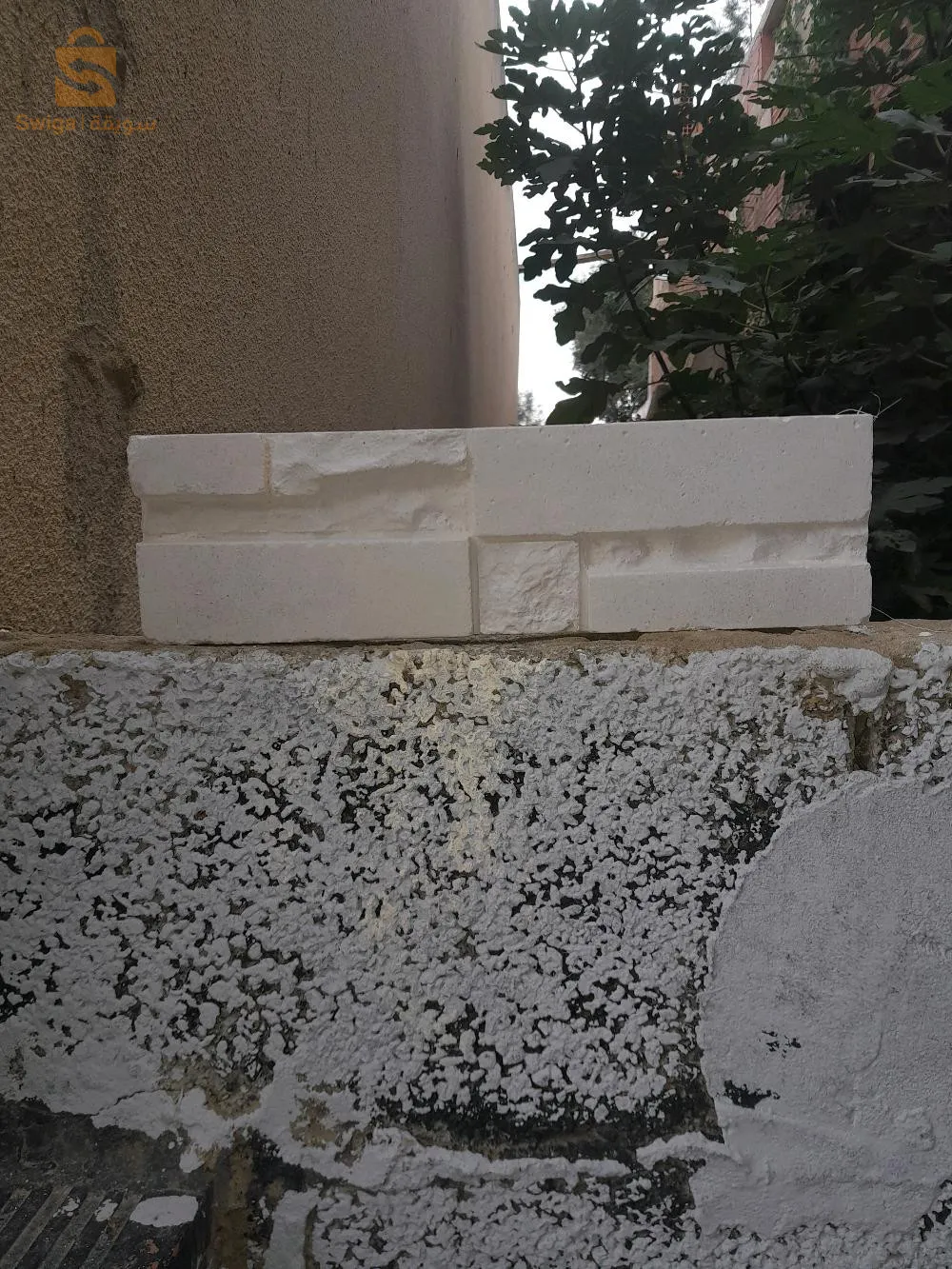 بيع قوالب الحجر الصناعي مستعملة شهر فقط . وبيع الحجر الصناعي . جبس +إسمنت . كمية محدودة