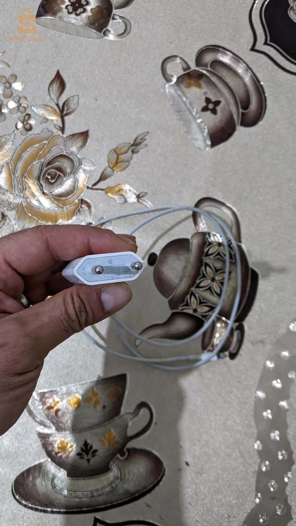 iphone 6s 32g avec chargeur d'origine et antichoc verte militaire