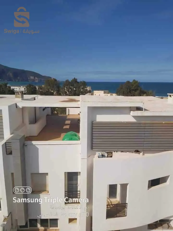 فيلا للبيع.