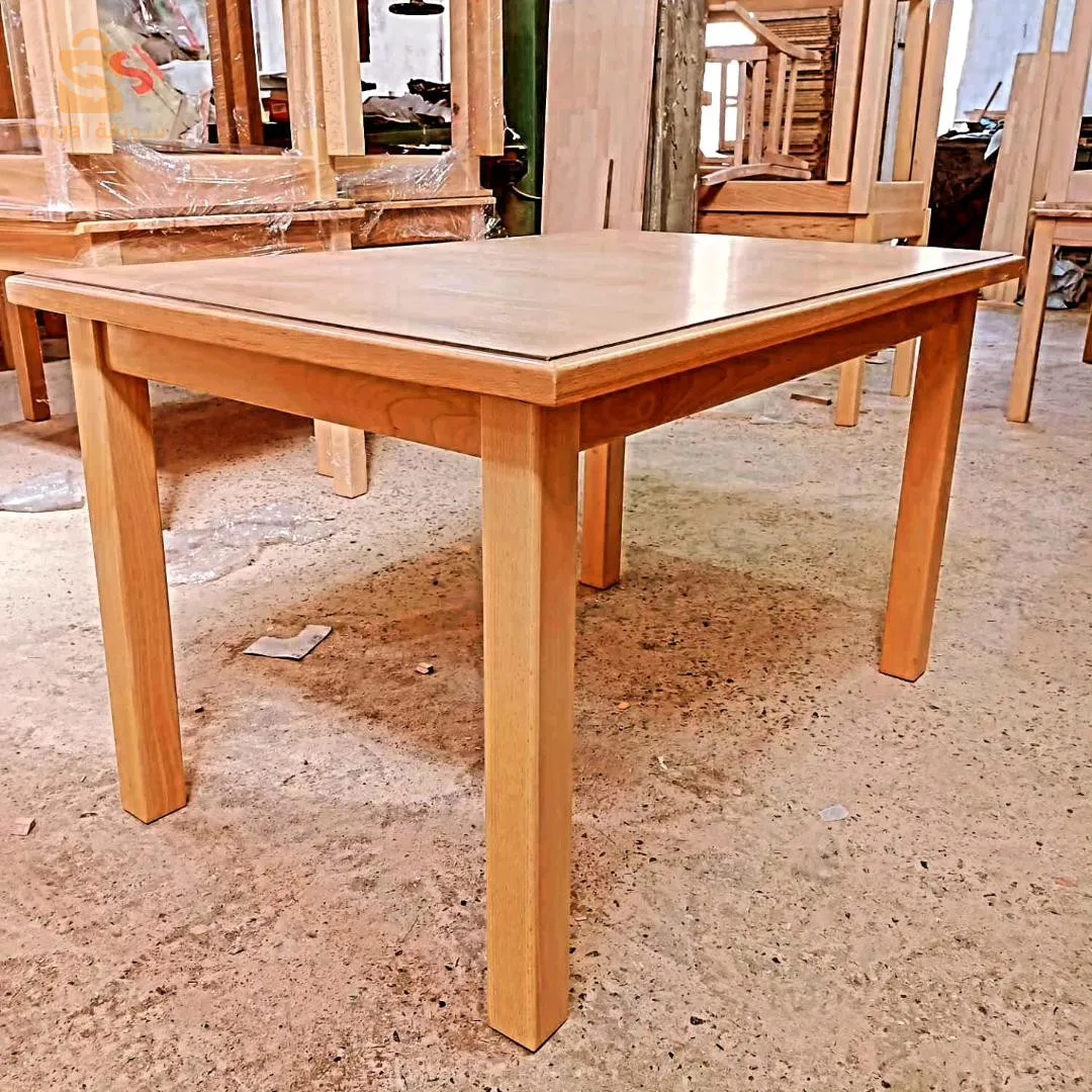 طاولات وكراسي