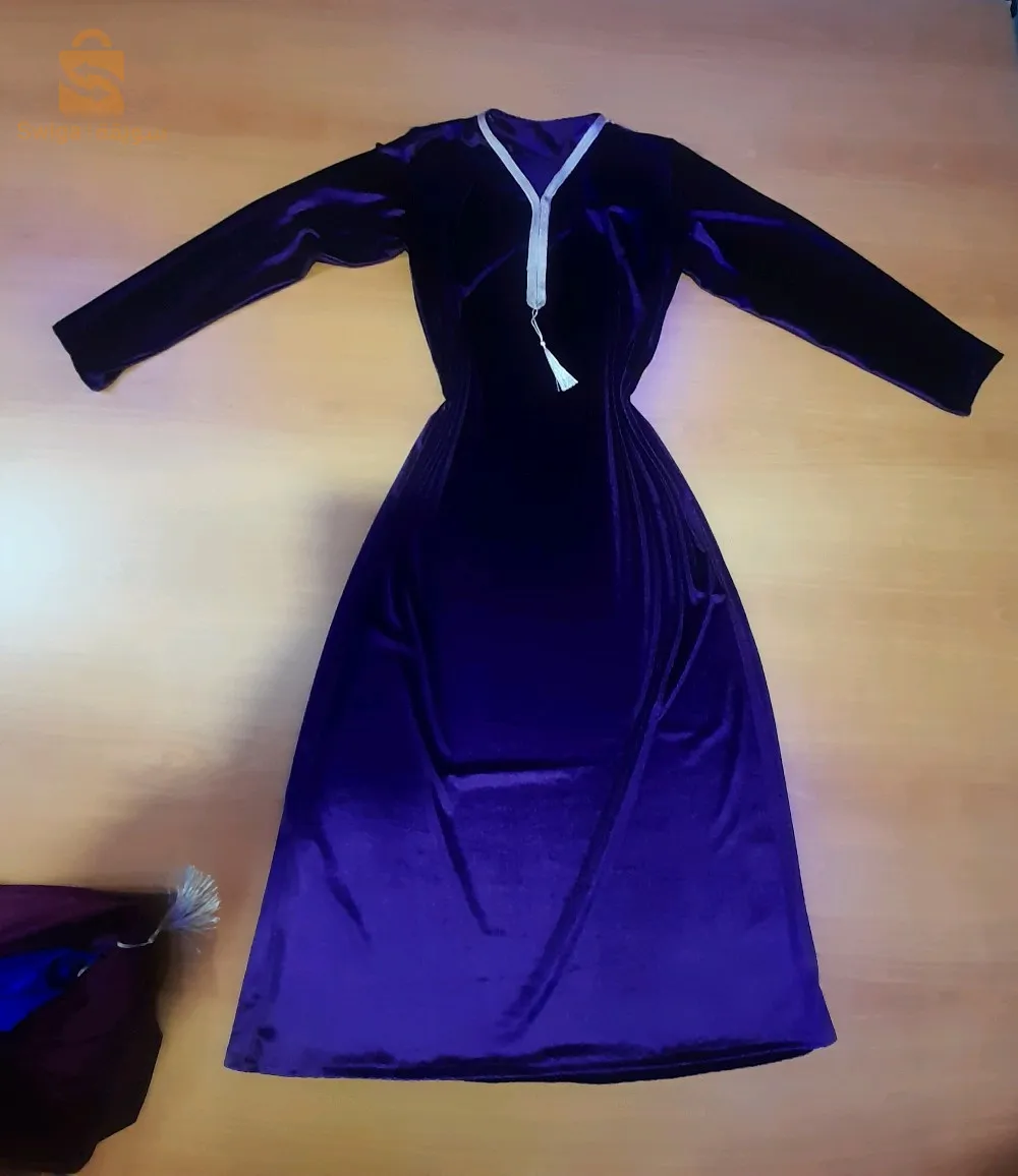 ملابس نسائية وأطفال