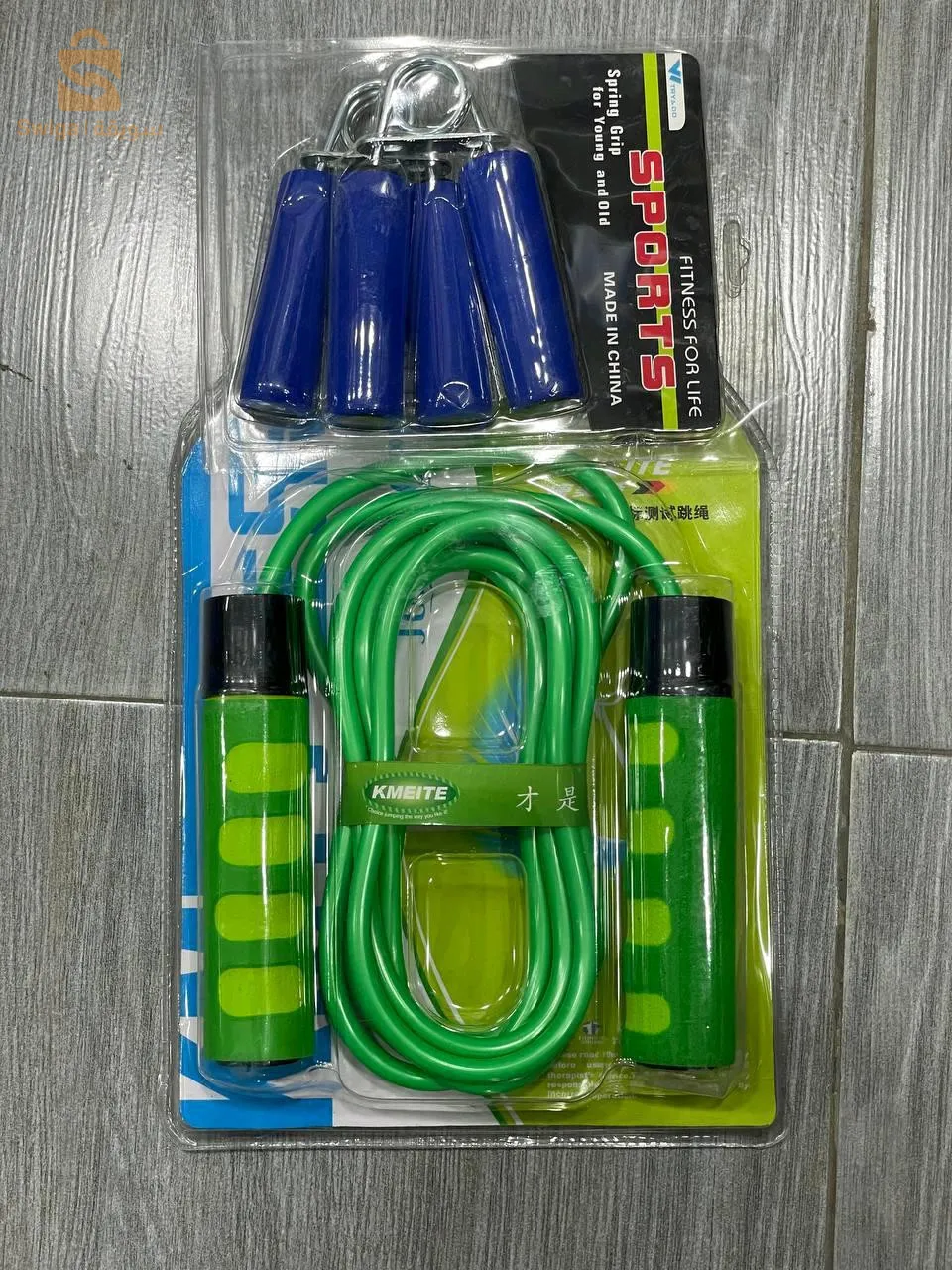 Pack jump rope + hand grip 
Trés Bonne qualité ✅