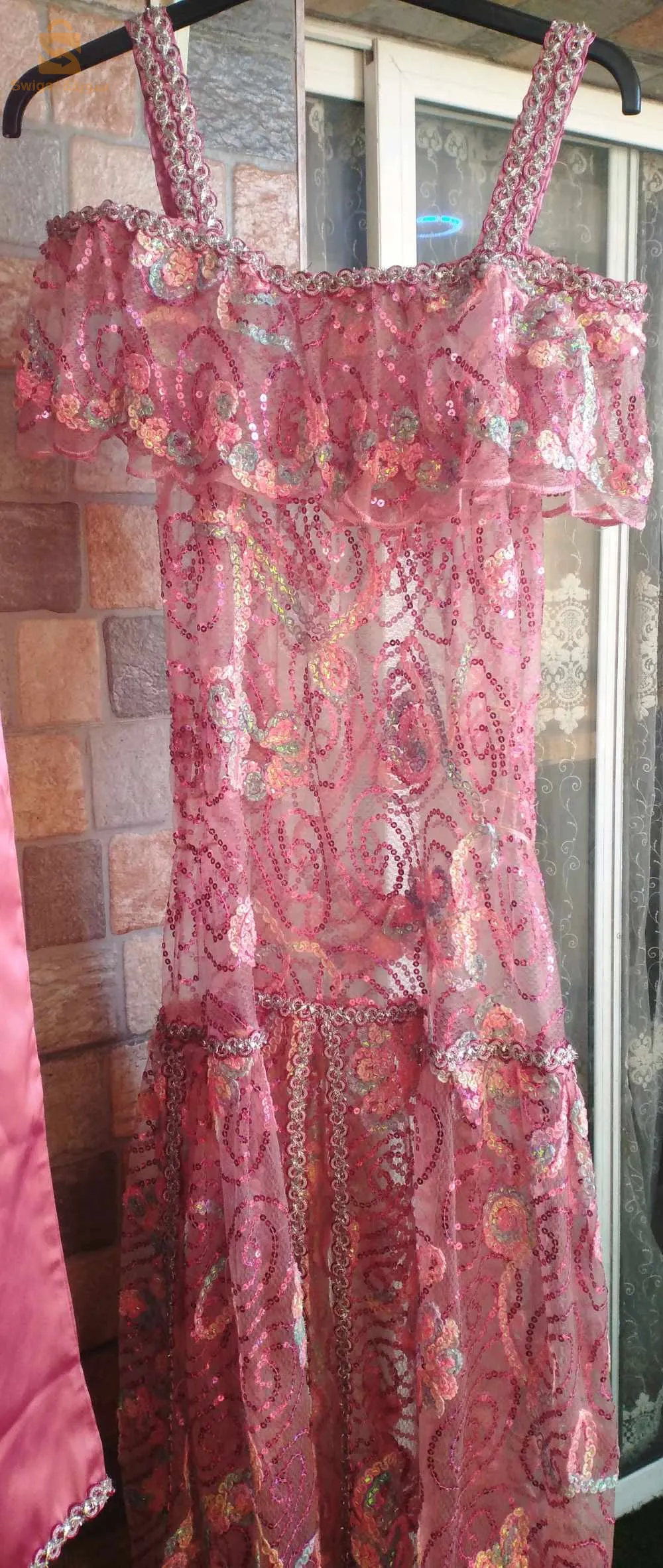 لبسة نايلية