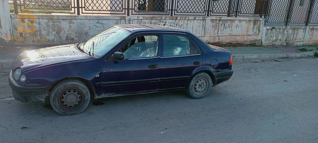 طيوطا  كرولا 1999