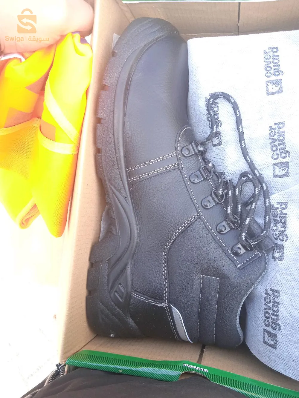 حذاء حماية جديد