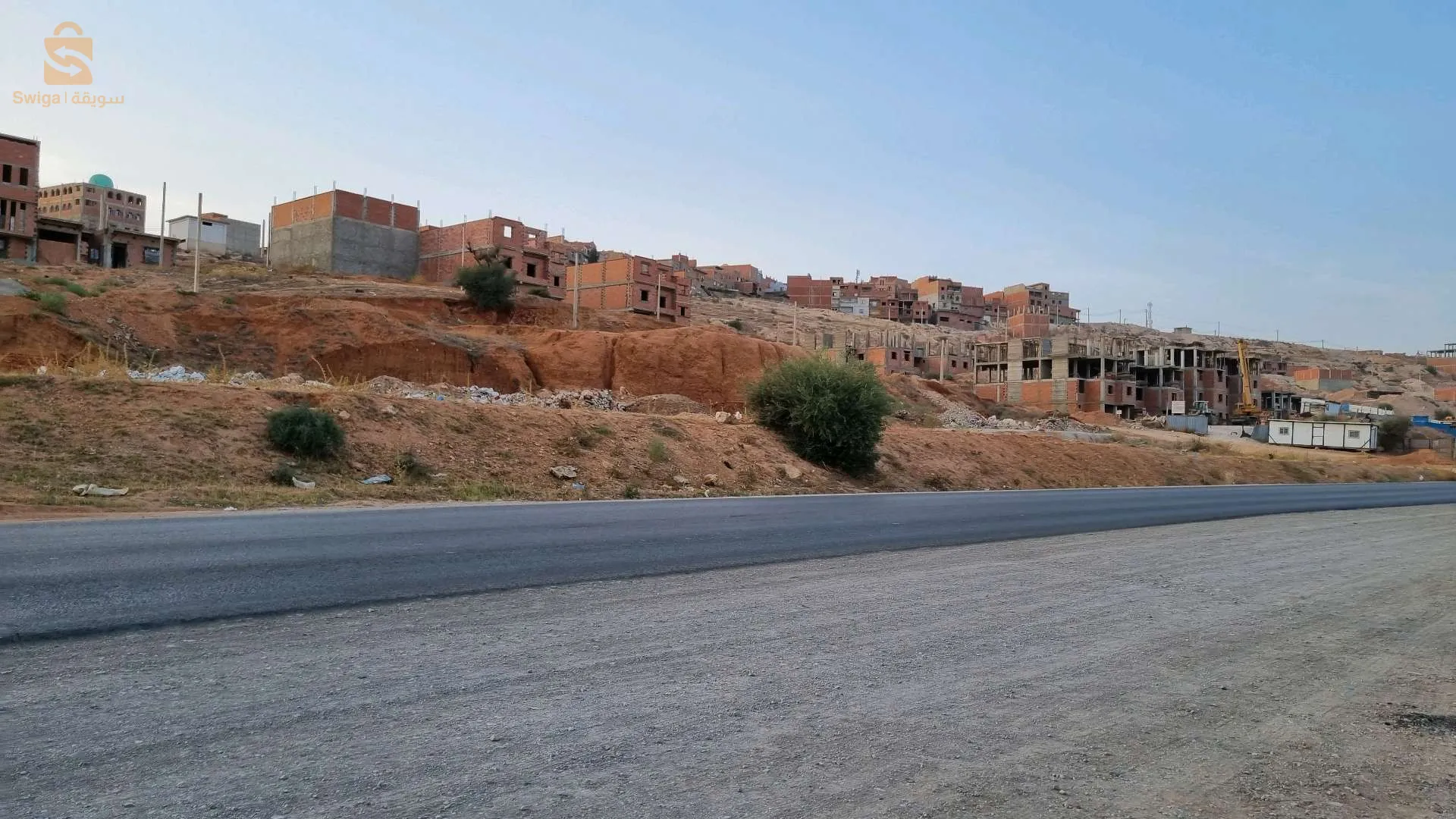 أرض بخصيبيا ( معسكر ) للبيع بناء و عقد ملكية