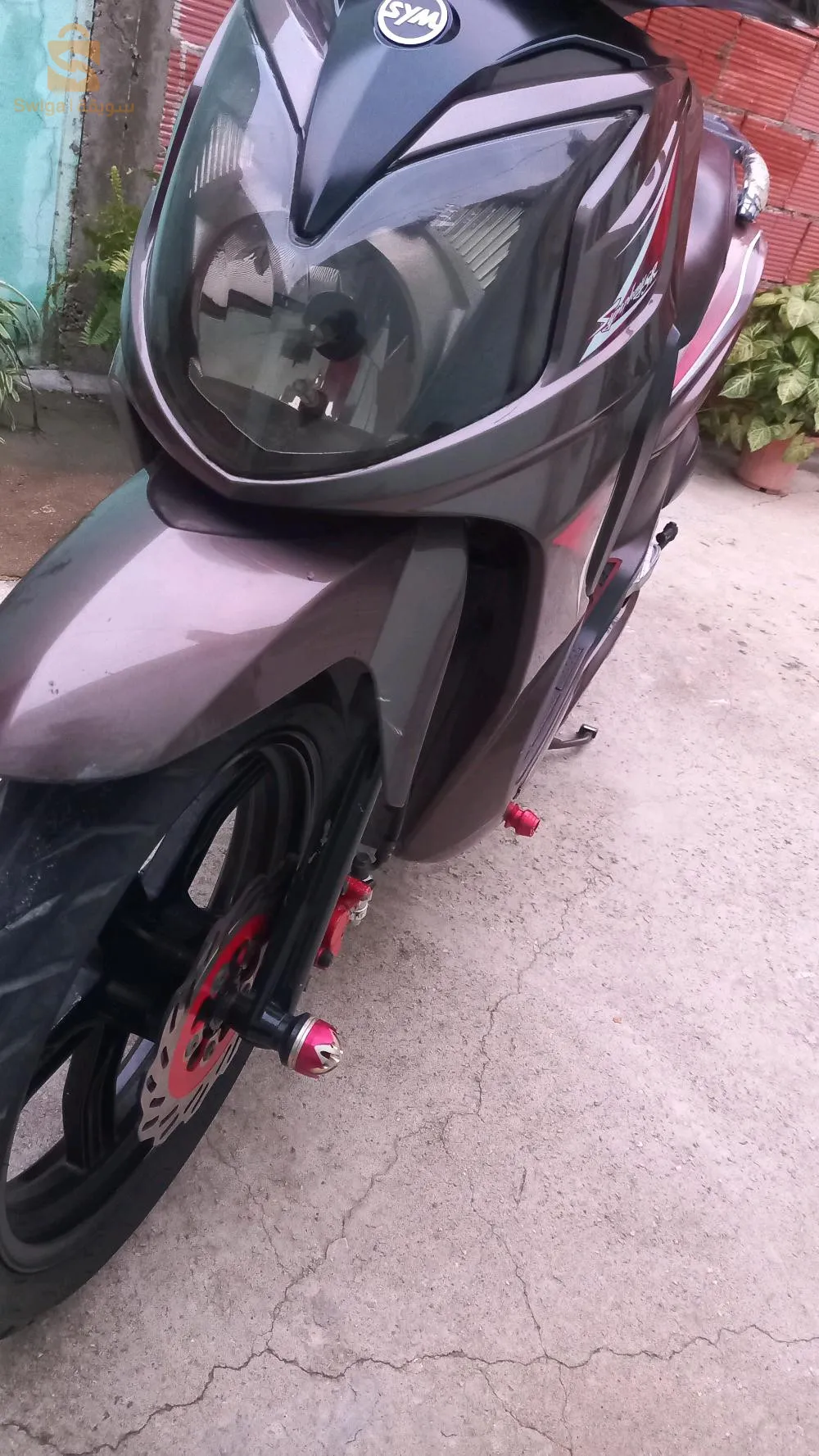 sym sr