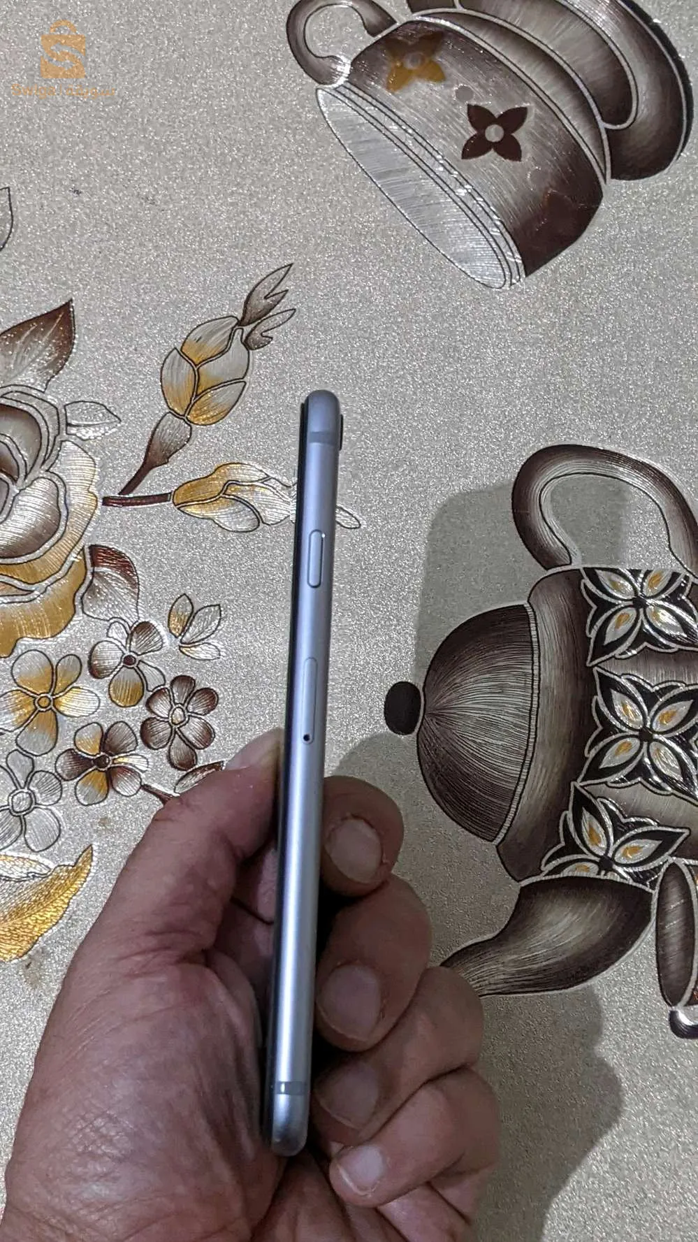 iphone 6s 32g avec chargeur d'origine et antichoc verte militaire