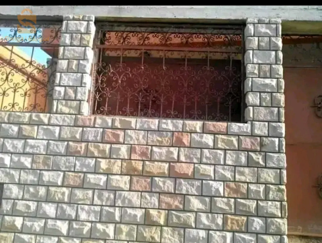 حجر طبيعي 100%