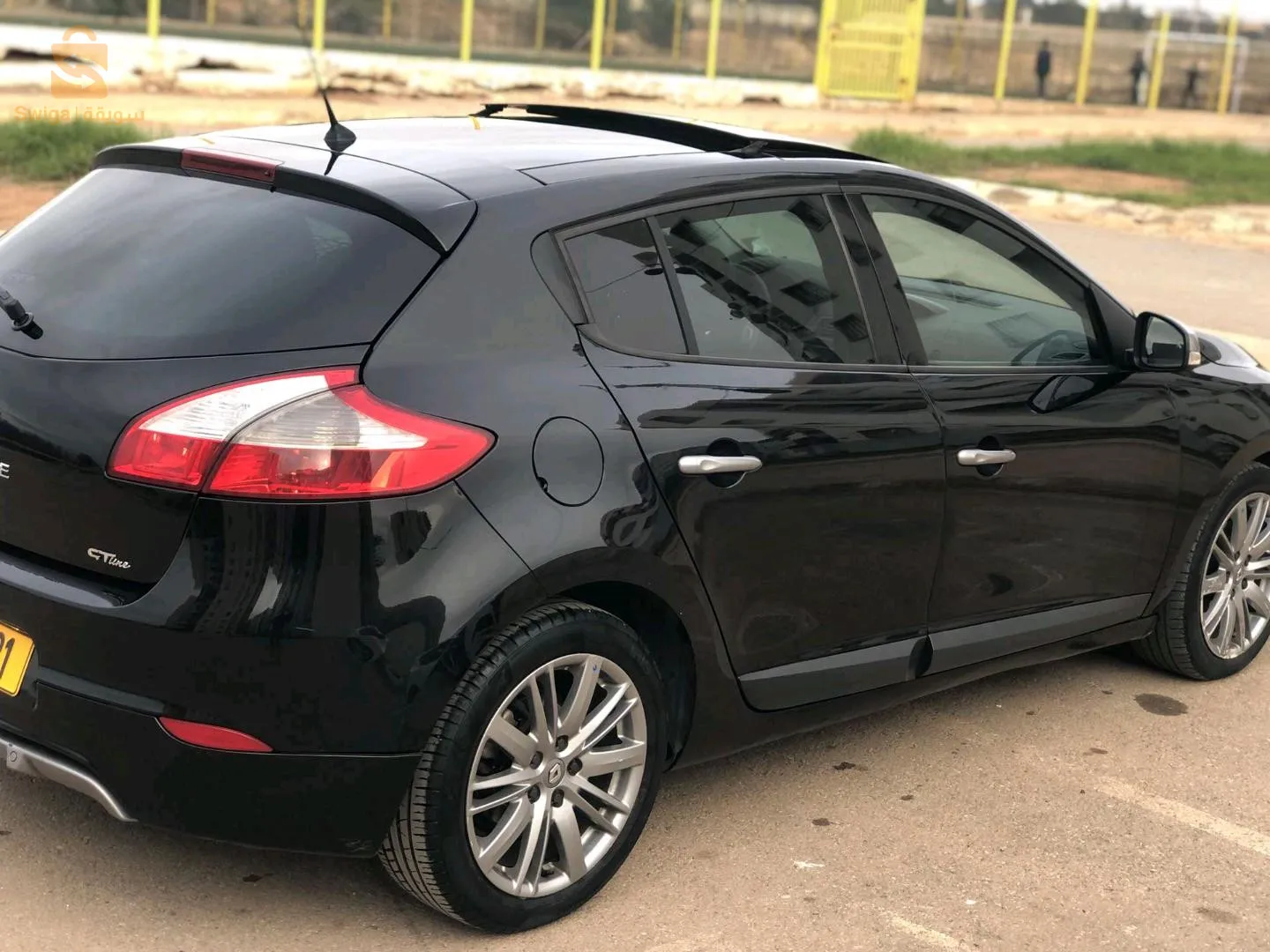 deux cent vingt millions