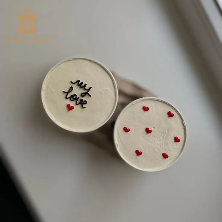 Mini gâteau et fraises au chocolat, toutes les couleurs