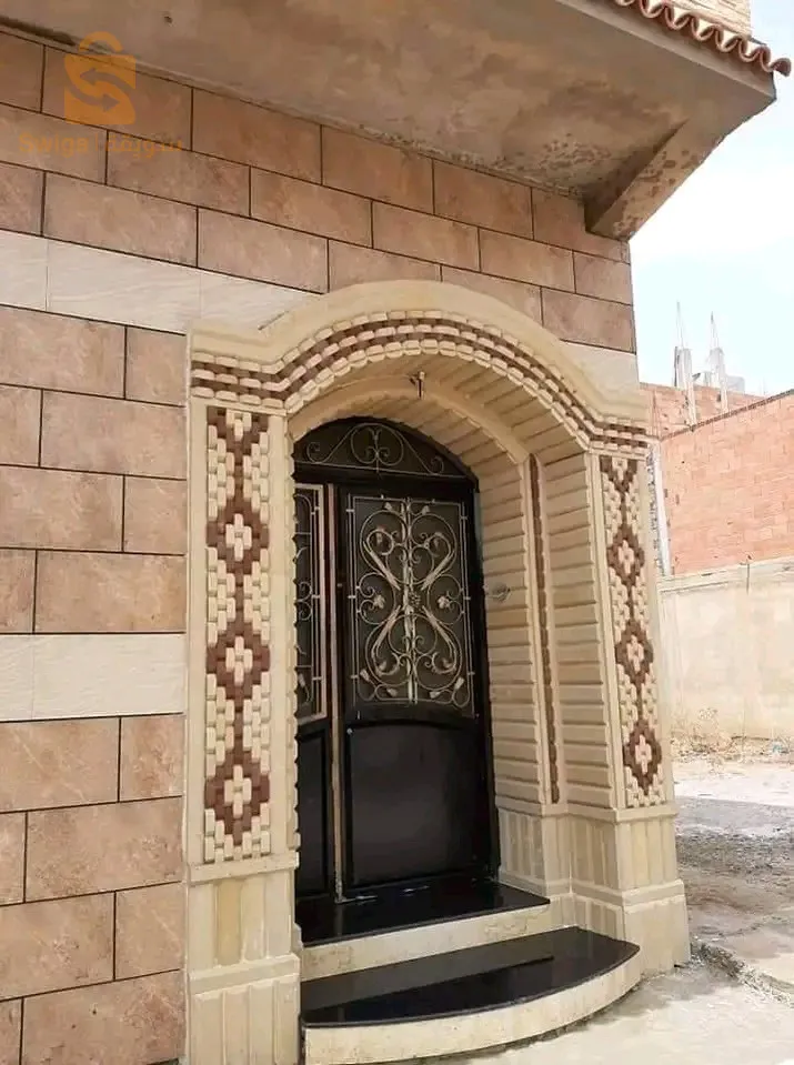 تزين واجهات المنازل بالحجر
