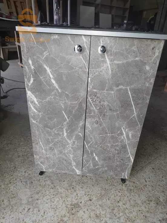 خزانة احذية