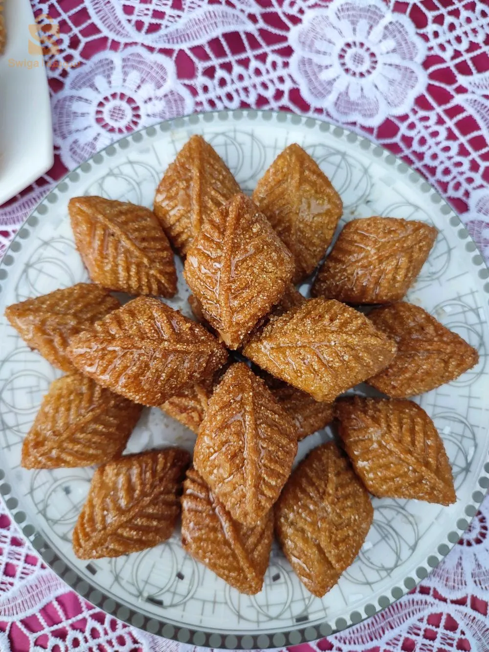 🍯 مقروط لعسل