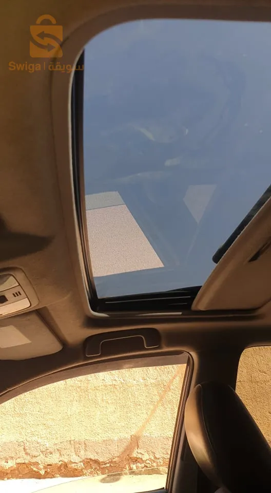 بيع سيارة تويوتا RAV4